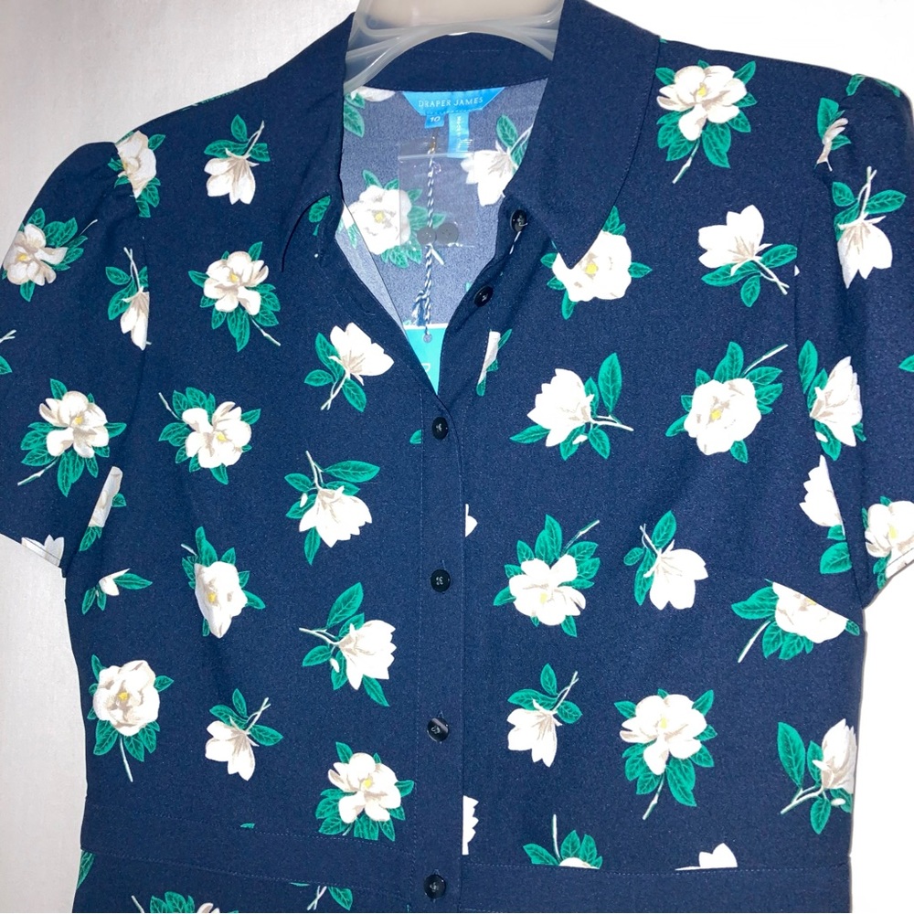Draper James Faith Shirt Dress in Navy Magnolia, Size 10 - Picture 5 of 14